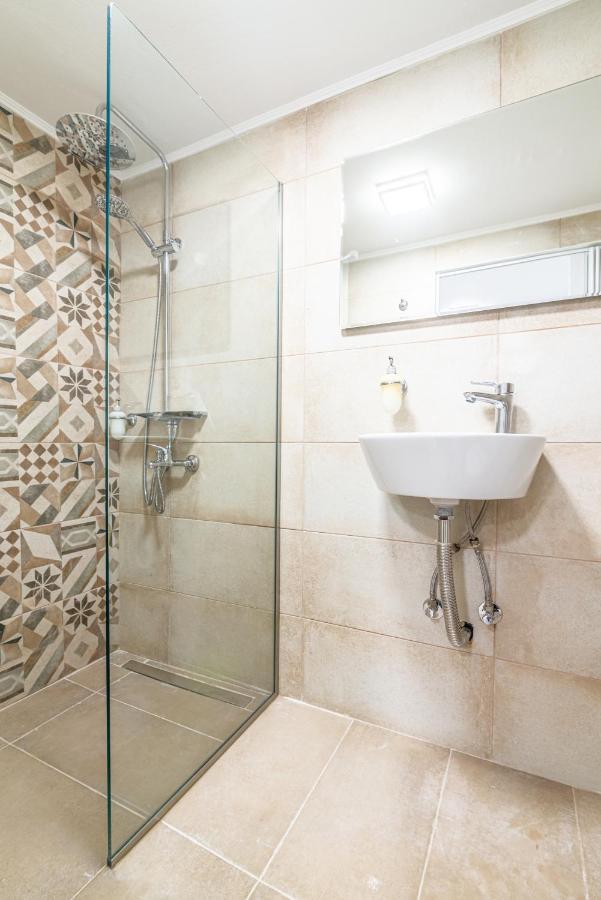 New Loft In The Heart Of City Center Heraklion  Exterior photo